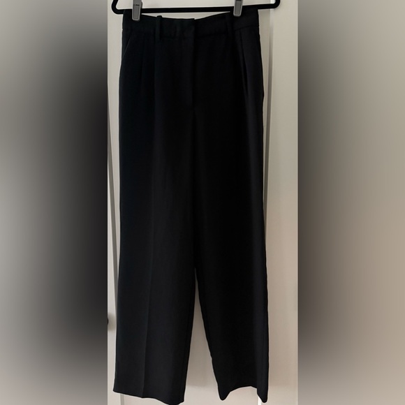 Aritzia Babaton Effortless Pant - Black Size 8 Regular - Picture 3 of 4